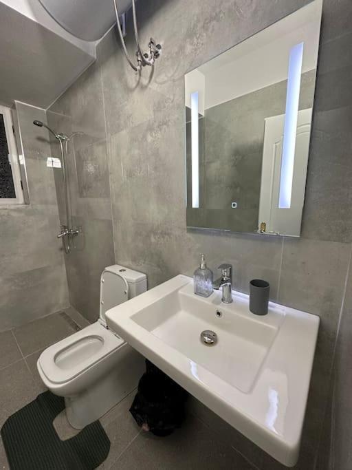 Bejart Apartment 4 Тирана Экстерьер фото